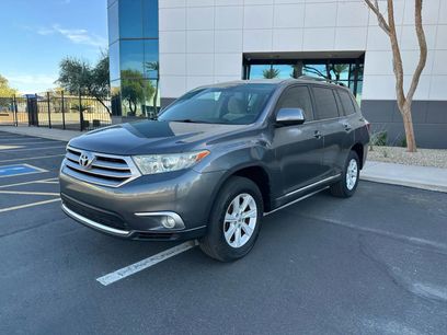 Used 2013 Toyota Highlander SE