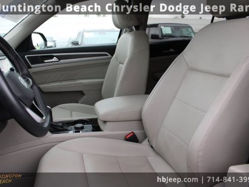 Used 2022 Volkswagen Atlas SE image 32