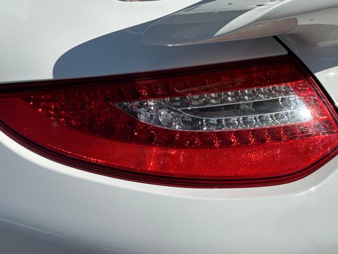 Used 2011 Porsche 911 Turbo AWD/4WD image 40