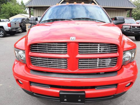 Used 2004 Dodge Ram 3500 Truck SLT w/ Sport Appearance Group AWD/4WD image 2