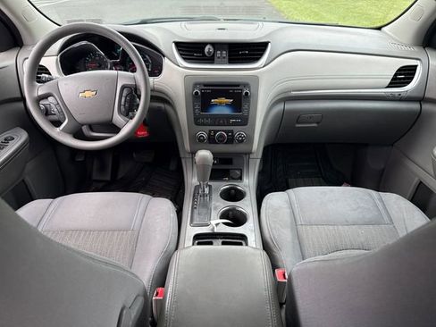 Used 2013 Chevrolet Traverse LS AWD/4WD image 19