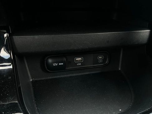 Used 2025 Kia Seltos S image 24