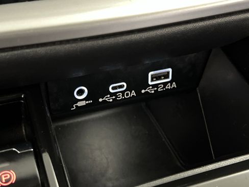 Used 2023 Subaru Outback Limited image 34