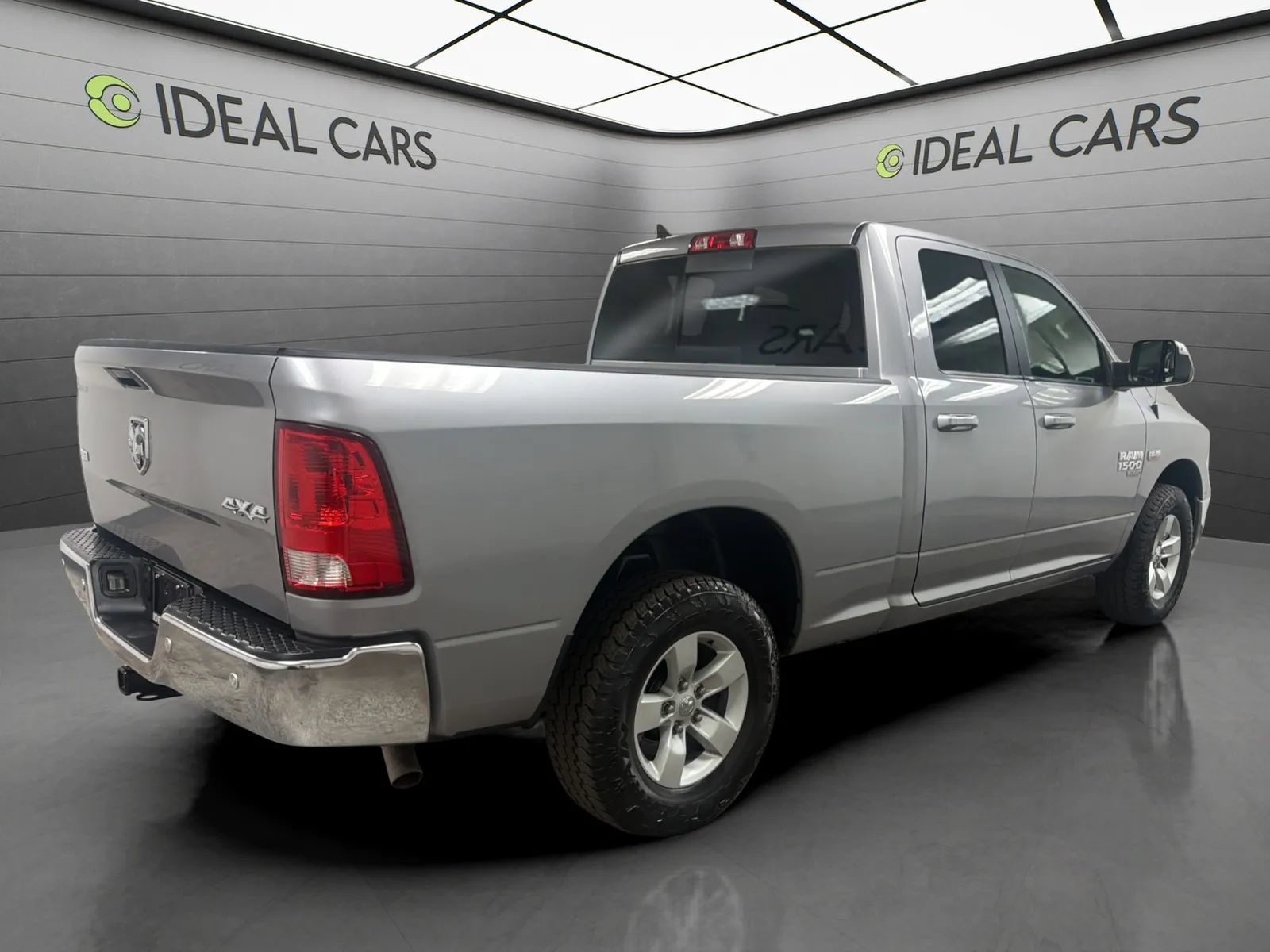 Used 2020 RAM 1500 Classic SLT w/ Trailer & Traction Group AWD/4WD image 5