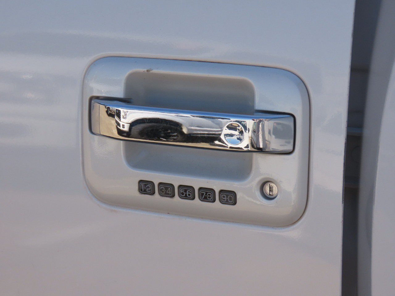 Used 2011 Ford F150 Platinum AWD/4WD image 19