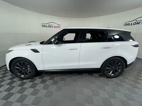 Used 2023 Land Rover Range Rover Sport SE image 3