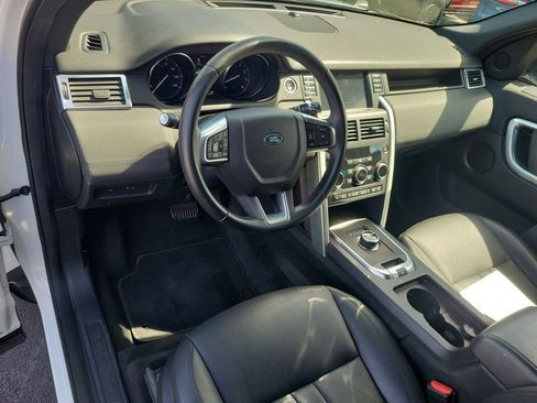 Used 2019 Land Rover Discovery Sport SE AWD/4WD image 15