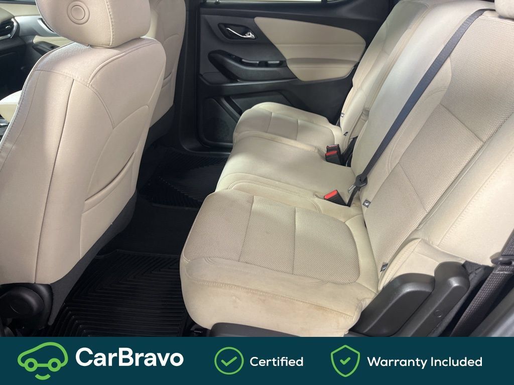 Used 2023 Chevrolet Traverse LS AWD/4WD image 16