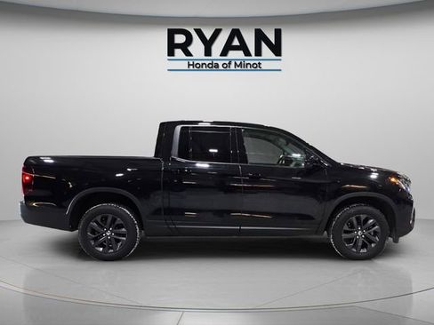 Used 2024 Honda Ridgeline Sport image 12