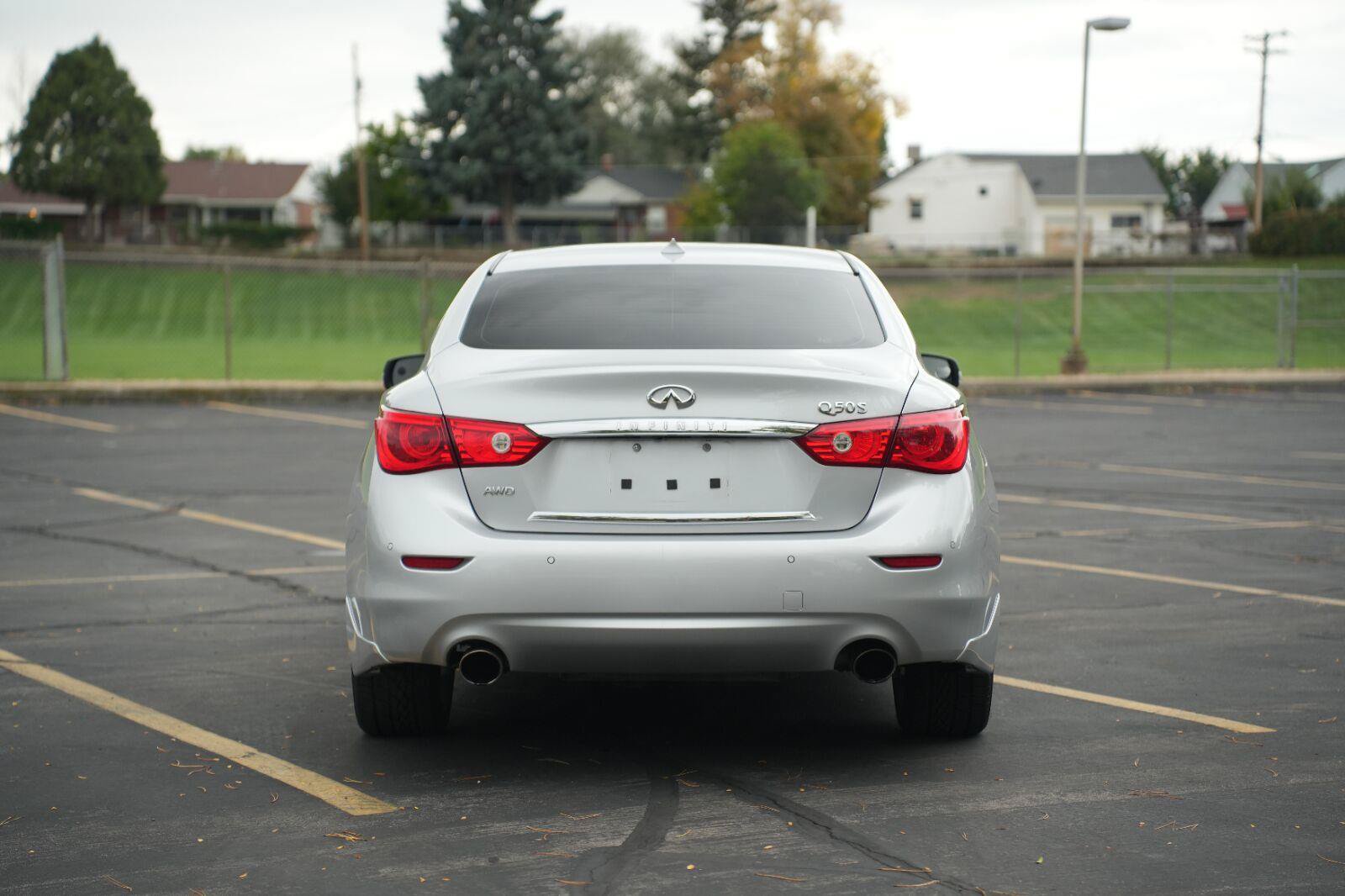 Used 2017 INFINITI Q50 Sport w/ Driver Assistance Package AWD/4WD image 4