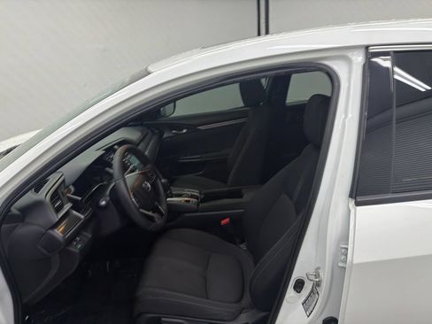 Used 2019 Honda Civic EX image 9