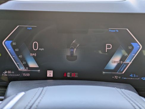 Used 2025 BMW X5 xDrive50e image 31