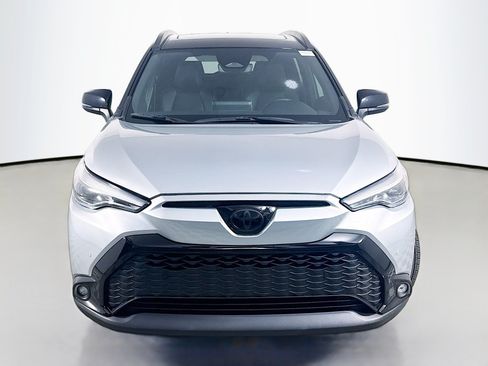 Used 2025 Toyota Corolla Cross AWD Hybrid w/ Convenience Package image 2