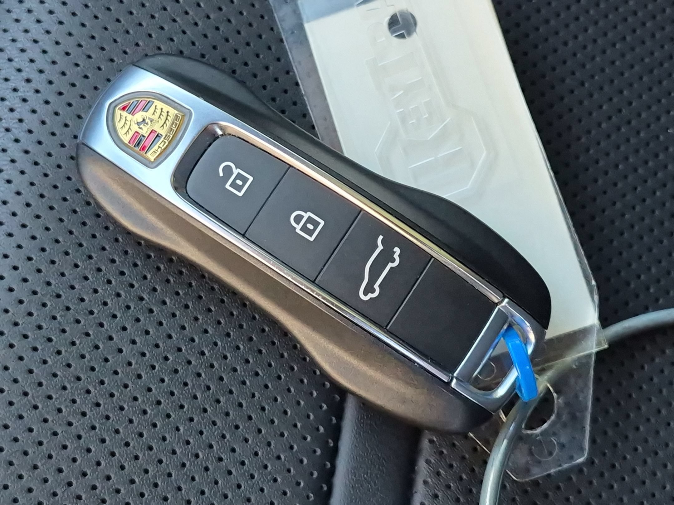 Certified 2026 Porsche Cayenne GTS AWD/4WD image 31