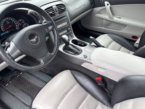 Used 2007 Chevrolet Corvette Coupe w/ Preferred Equipment Group image 10