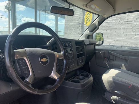 Used 2019 Chevrolet Express 2500 w/ Communications Package RWD image 7