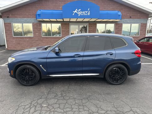 Used 2021 BMW X3 xDrive30i w/ Convenience Package image 3