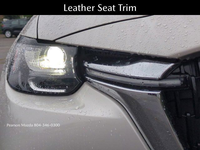 Used 2024 MAZDA CX-90 Plug-In Hybrid w/ Preferred AWD/4WD image 11