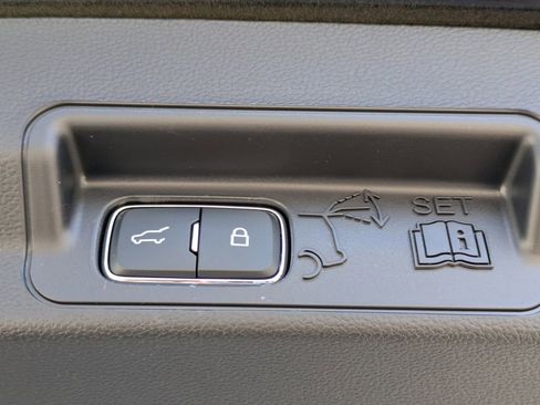 New 2026 Ford Explorer Active w/ Active Comfort Package image 13