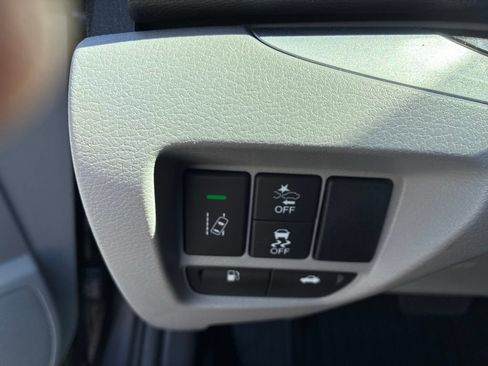 Used 2018 Acura TLX w/ Technology Package FWD image 15