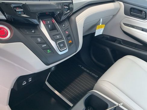 New 2026 Honda Odyssey EX-L image 12