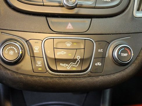 Used 2019 Chevrolet Malibu LS image 24