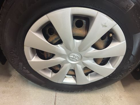 Used 2011 Toyota Corolla FWD image 30