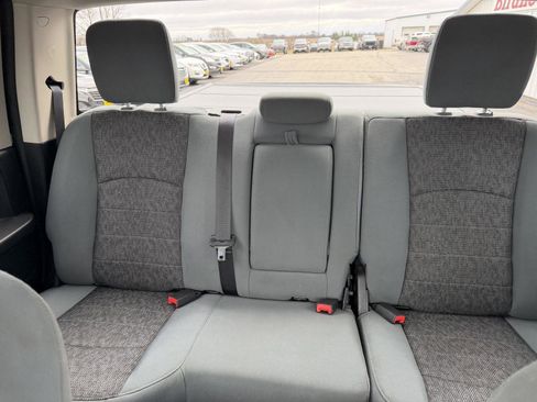 Used 2014 RAM 1500 Express image 21
