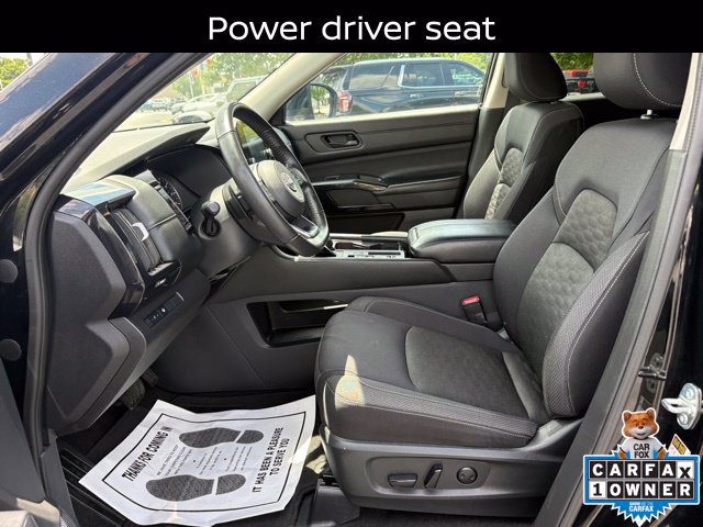 Used 2024 Nissan Pathfinder SV FWD image 12