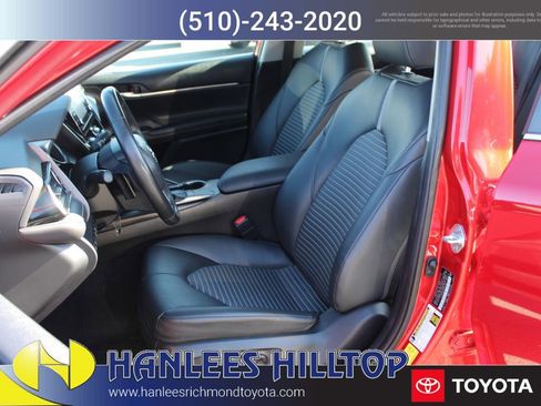 Used 2024 Toyota Camry SE image 12