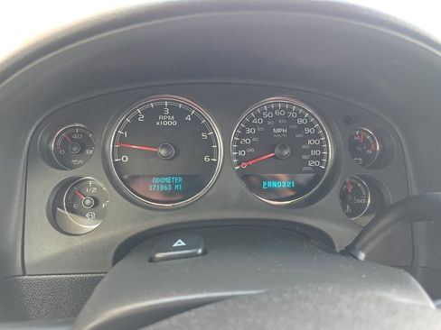 Used 2007 Chevrolet Avalanche LT w/ LT Preferred Equipment Group AWD/4WD image 11