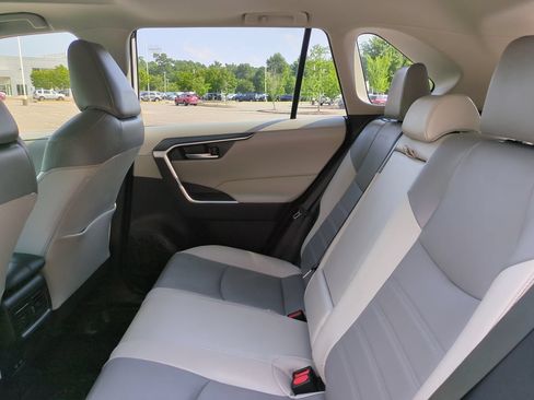 Used 2023 Toyota RAV4 XLE Premium AWD/4WD image 14