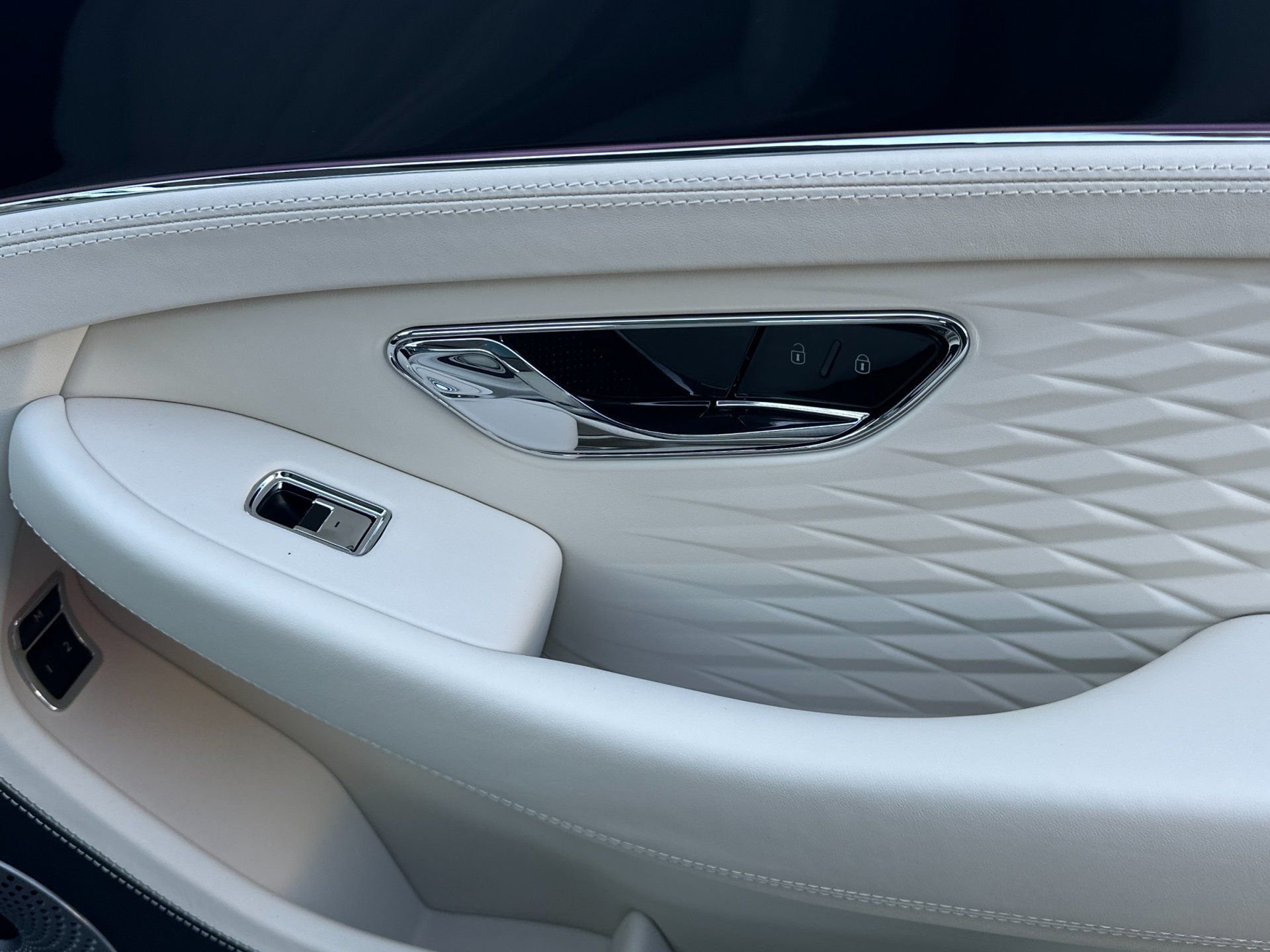 New 2026 Bentley Continental GT Azure AWD/4WD image 17