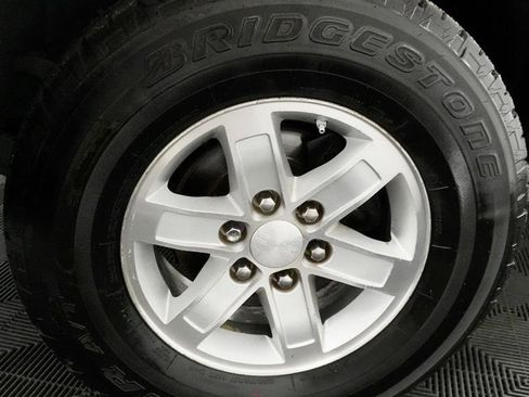 Used 2017 GMC Sierra 1500 SLT w/ SLT Premium Package image 3