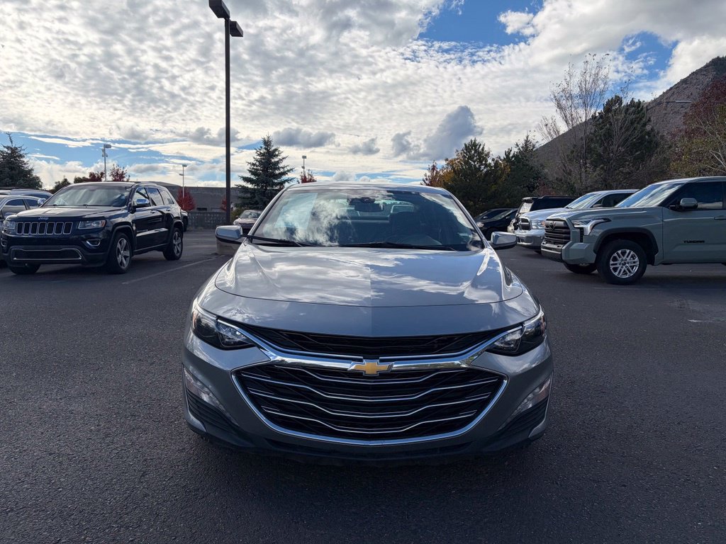 Used 2024 Chevrolet Malibu LT FWD image 2