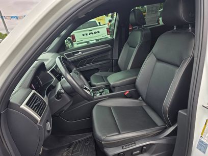 Used 2020 Volkswagen Atlas Cross Sport SEL R-Line