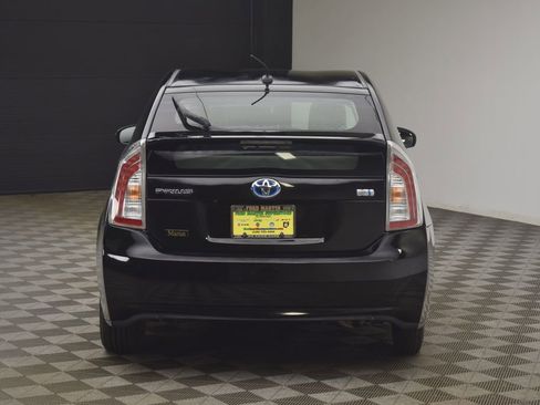 Used 2012 Toyota Prius Four image 7