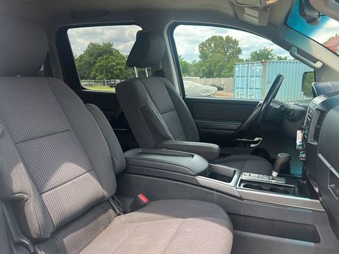 Used 2012 Nissan Titan SV w/ SV Value Truck Pkg image 14