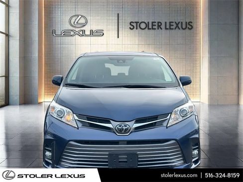 Used 2020 Toyota Sienna XLE image 8