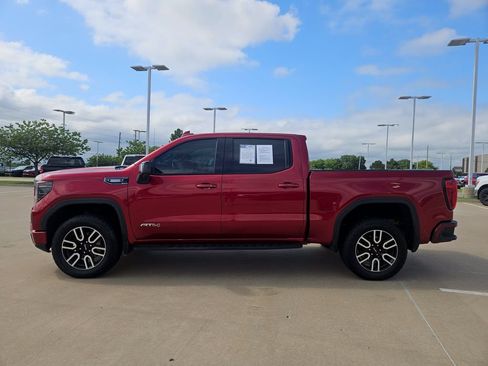 Used 2024 GMC Sierra 1500 AT4 w/ Technology Package AWD/4WD image 5