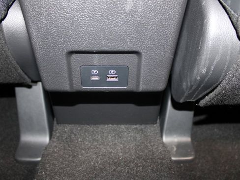 Used 2024 Mitsubishi Eclipse Cross SE image 29