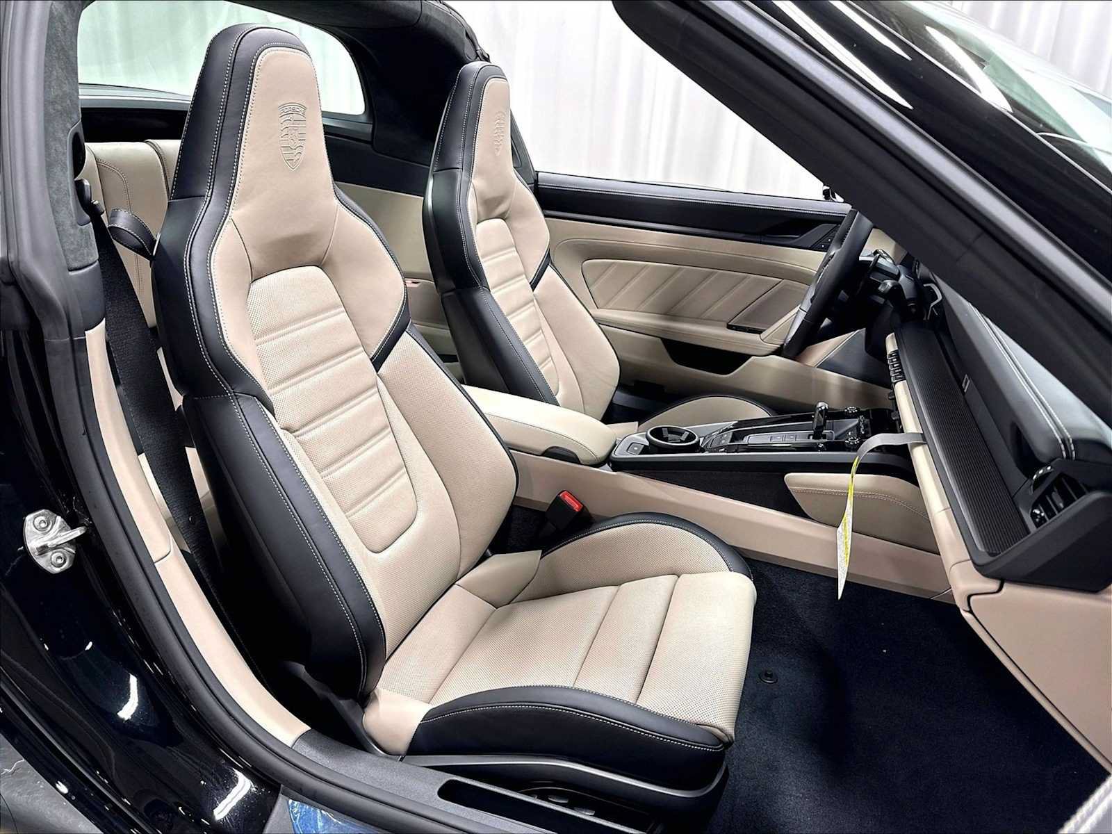 Used 2026 Porsche 911 Targa 4S AWD/4WD image 30
