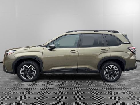 Used 2026 Subaru Forester Premium AWD/4WD image 4