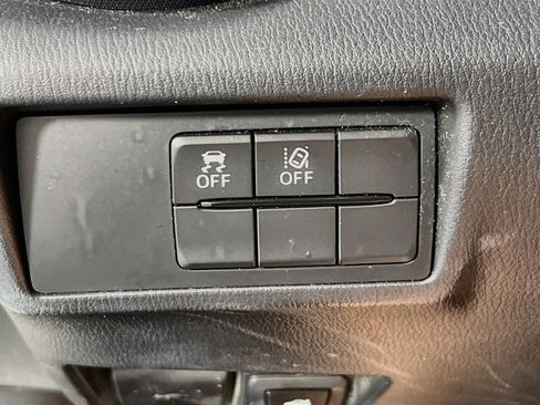 Used 2021 MAZDA MX-5 Miata RF Club RWD image 10