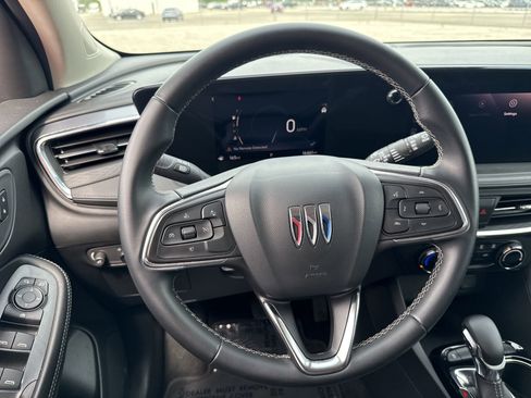 New 2025 Buick Encore GX Preferred FWD image 11