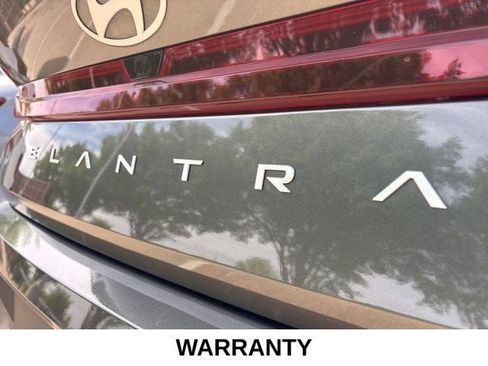 Used 2025 Hyundai Elantra Sport FWD image 8