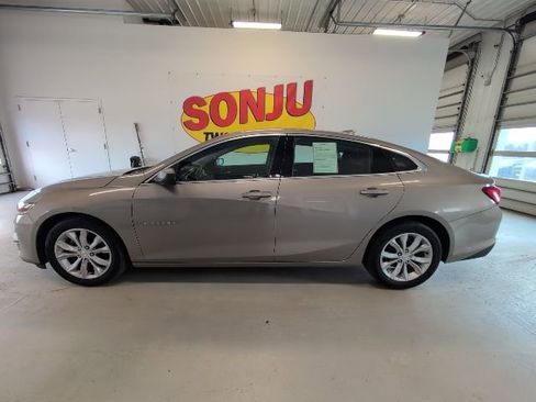 Used 2023 Chevrolet Malibu LT FWD image 2
