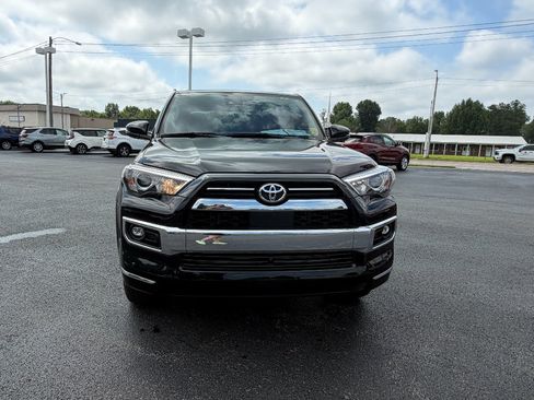 Used 2023 Toyota 4Runner Limited AWD/4WD image 2