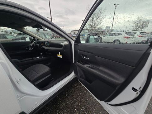 New 2026 Nissan Kicks SV w/ Cold Weather Package image 10