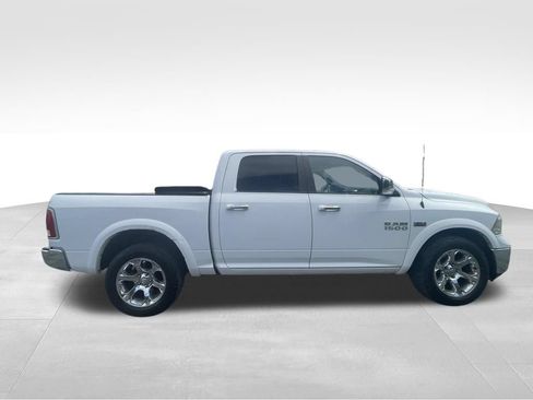 Used 2017 RAM 1500 Laramie AWD/4WD image 8
